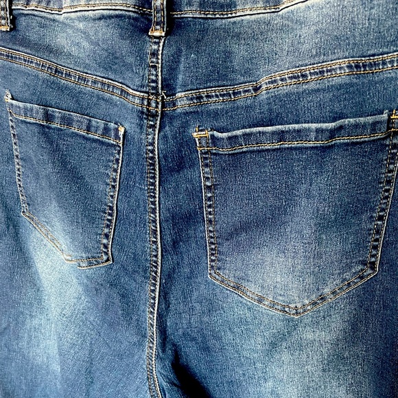 Harmony & Havoc Skinny Jeans - Picture 5 of 8